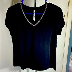 NY Collection NWOT Black Short Sleeve Top tshirt with silver Sparkly Trim medium